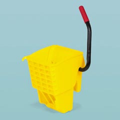 WaveBrake&reg; Sideward Pressure Mop Wringer