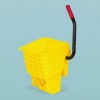 WaveBrake&reg; Sideward Pressure Mop Wringer