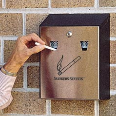 Smokers Station&reg; Wall Urn
